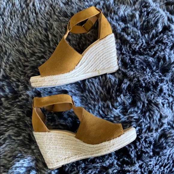 Tan Espadrille Wedges - Picture 5 of 6